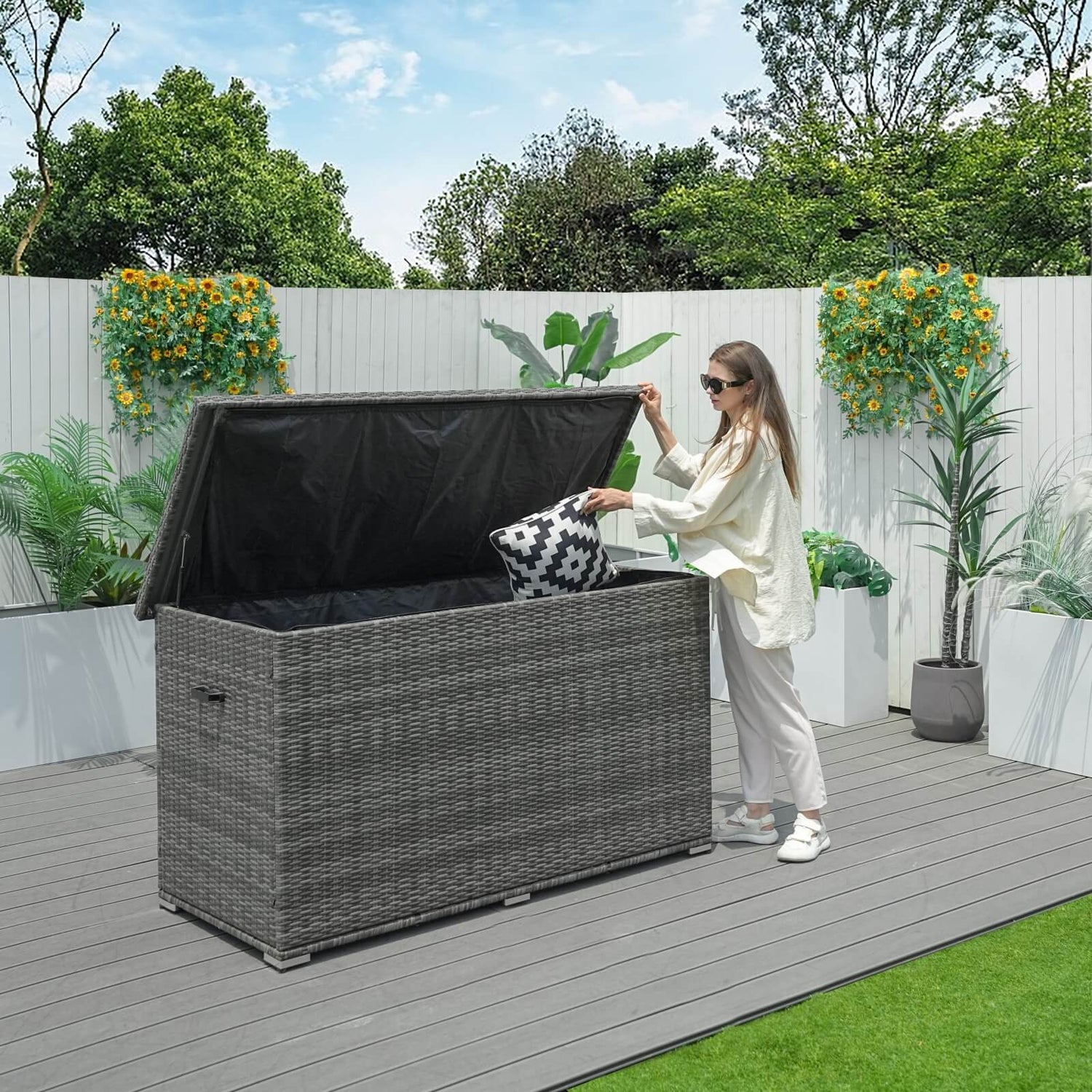 🧺 Best-Selling Outdoor Wicker Storage Box – Organize in Style