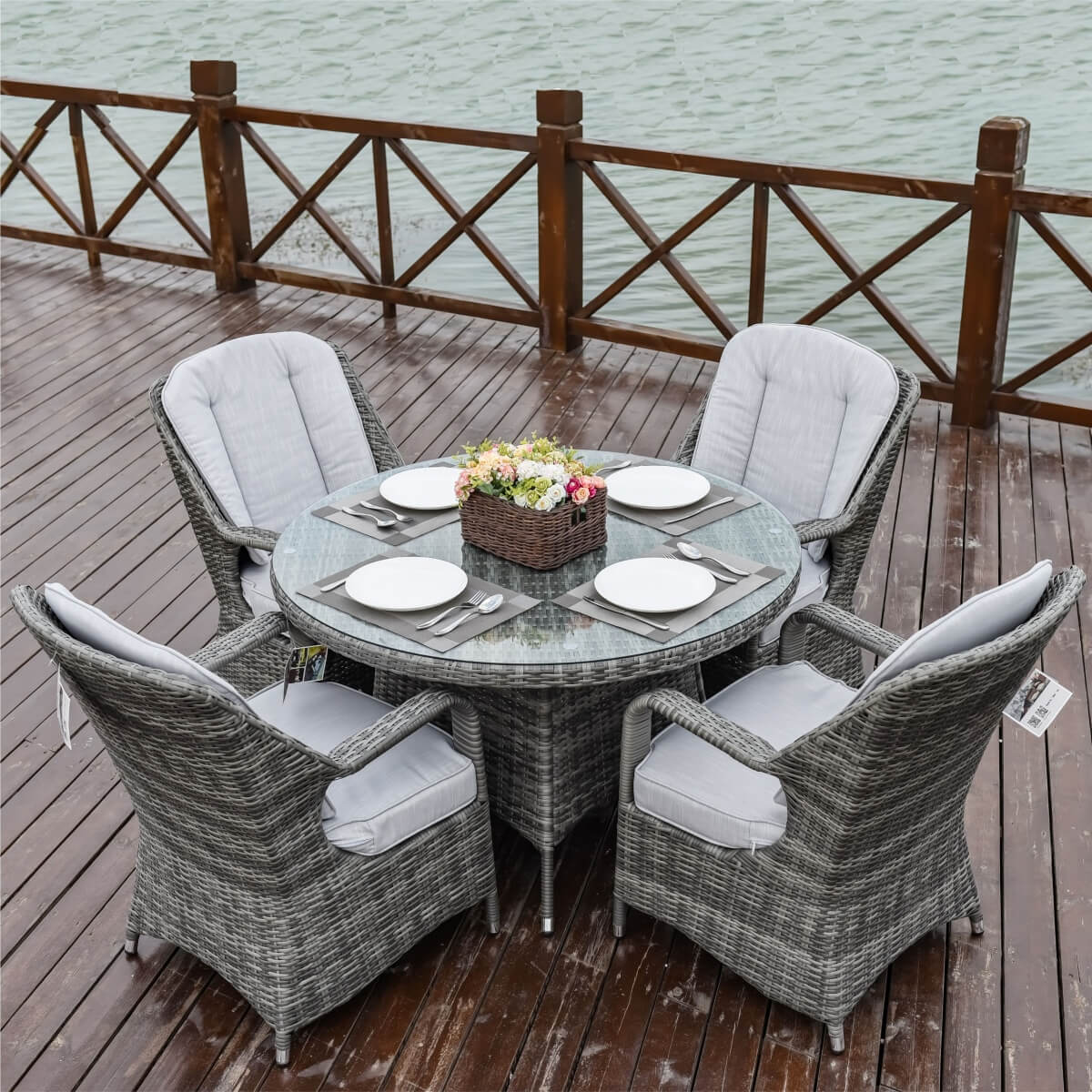 4-Seater Patio Dining Set with Round Table and Parma Chairs¡ªPAD-1709-SET