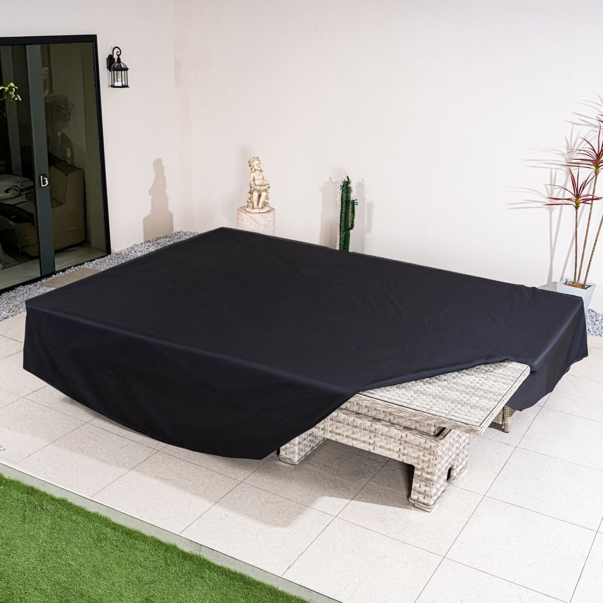 Waterproof Outdoor Furniture Cover RC-2028 – Heavy Duty, All-Season Protection (227 × 188 × 91 cm)